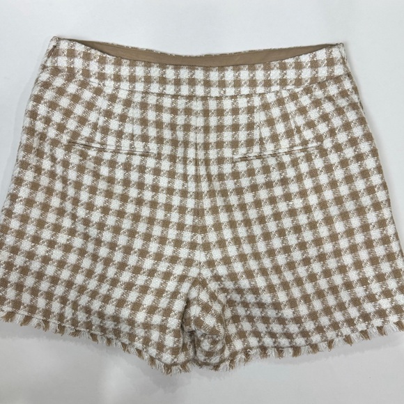Ann Taylor Sz 6 Tan & Cream Plaid Raw Frayed Hem Dressy Shorts - Picture 2 of 8